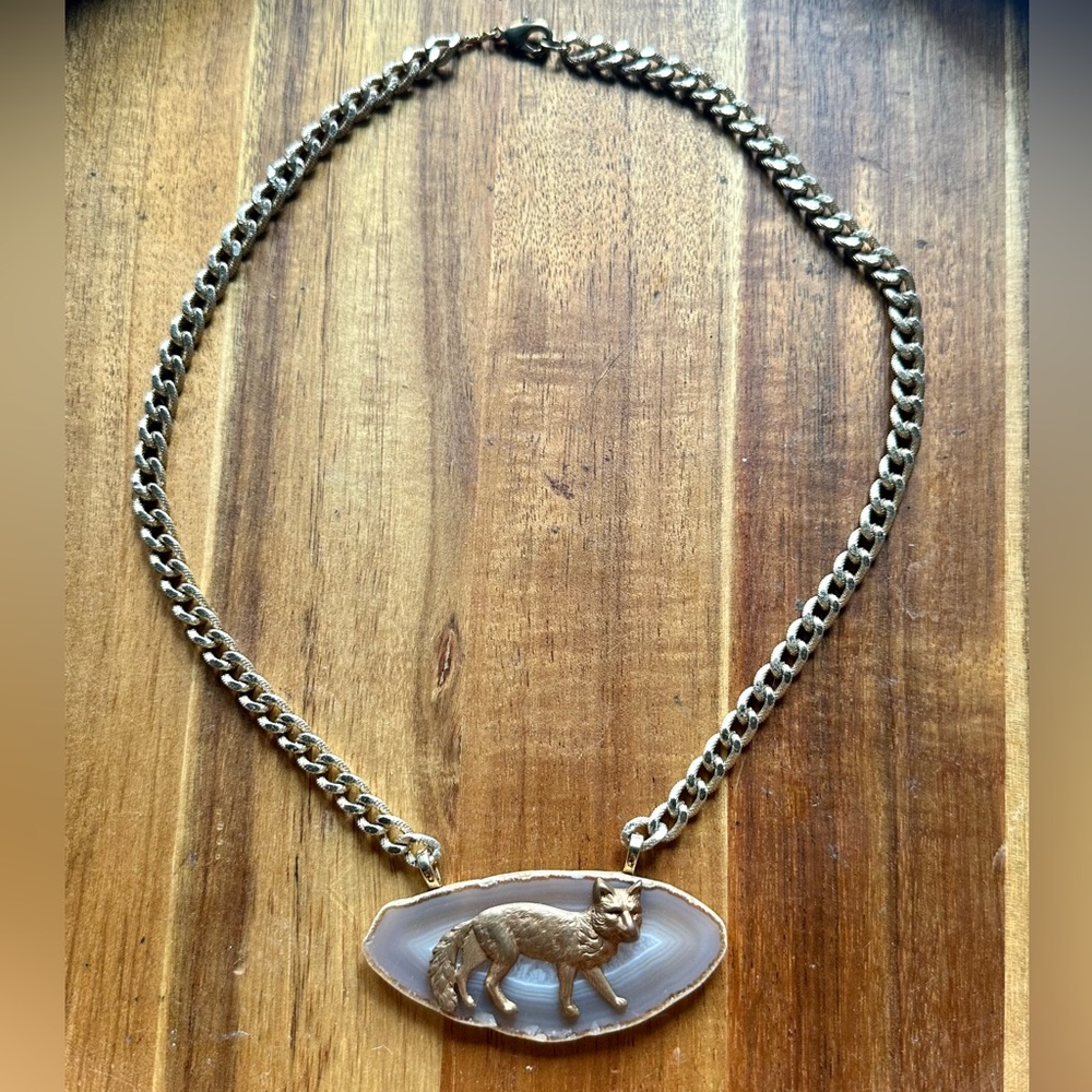 Gold Geode Fox Necklace with Textured Chain